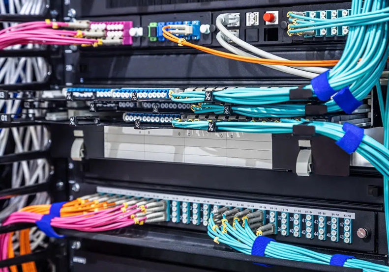 How to Enhance Telecommunication Equipment with Fiber Optic Patch Cords
